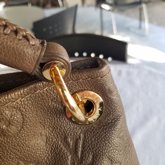 Louis Vuitton empreinte large artsy bag - Picture 11 of 16